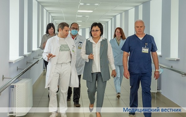 Министр здравоохранения Бурятии посетила Минский НПЦ хирургии, трансплантологии и гематологии
Министр здравоохранения Бурятии посетила Минский НПЦ хирургии, трансплантологии и гематологии