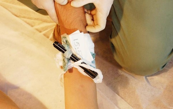 Первая помощь при острой кровопотере и травматическом шоке
Первая помощь при острой кровопотере и травматическом шоке