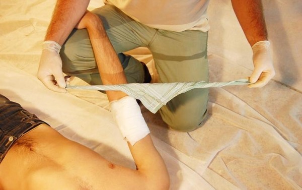 Первая помощь при острой кровопотере и травматическом шоке
Первая помощь при острой кровопотере и травматическом шоке