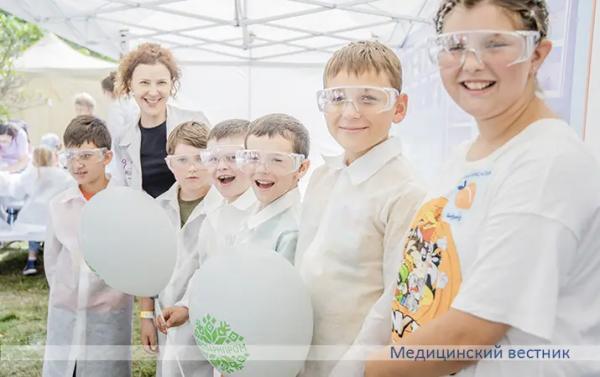 «Белфармпрам» зладзіў свята для дзяцей
«Белфармпрам» зладзіў свята для дзяцей