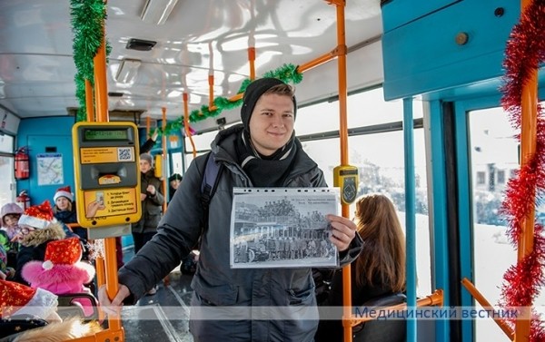 
        Загадать желание  в новогоднем трамвае можно было в Минске			    