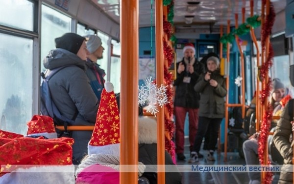 
        Загадать желание  в новогоднем трамвае можно было в Минске			    