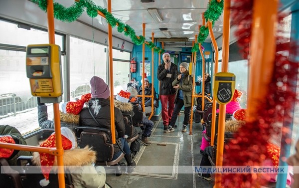 
        Загадать желание  в новогоднем трамвае можно было в Минске			    